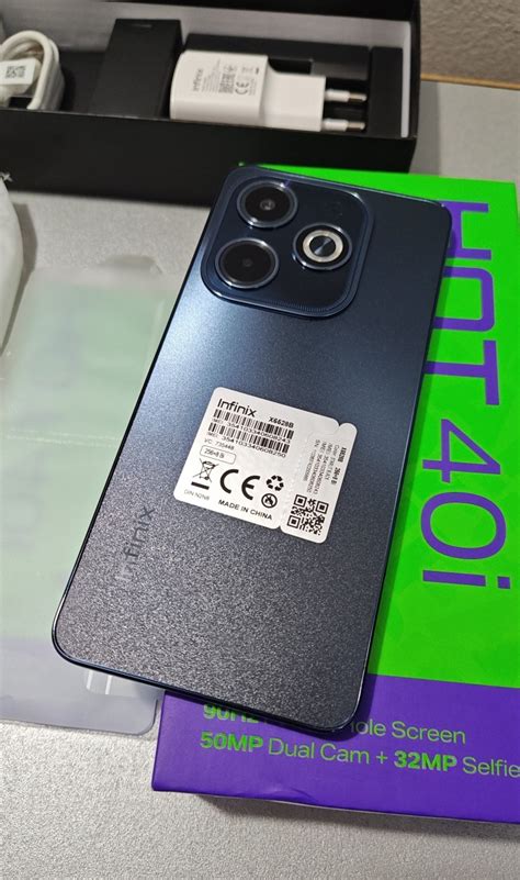 Infinix HOT 40i Starlit Black 8 8GB 256GB NOV Sa Maskom Kupindo 79283845