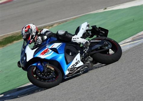 Prova Suzuki Gsx R 1000 2012 Prove Motoit