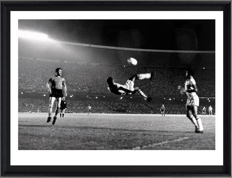 Bicycle Kick | Pelé | Castle Fine Art