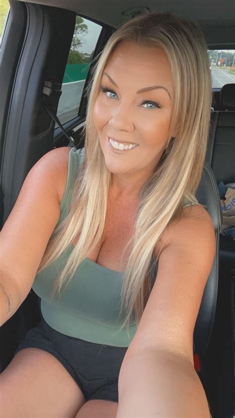 No Panties Its Too Hot R Cougars And Milfs Sfw