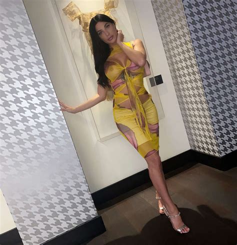 Azul Hermosa Sexy Latina Model Azul Hermosa Feet Photos Porn Pic