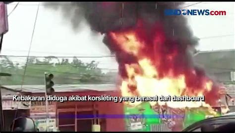 Bus Trans Metro Deli Terbakar Di Medan Unit Damkar Dikerahkan