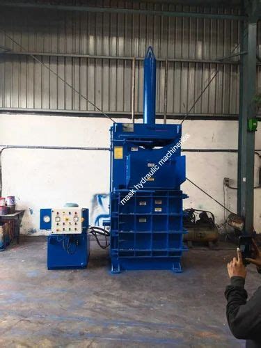 Mild Steel Vertical Baler Manual Max Load Capacity Ton At Rs