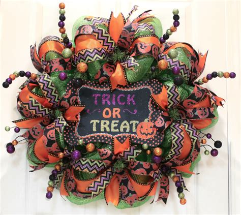 DIY Halloween Mesh Wreath - Lolly Jane