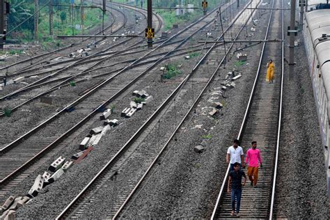 Mumbai Power Cut Supply To Tens Of Millions Goes Down As Commuters Are