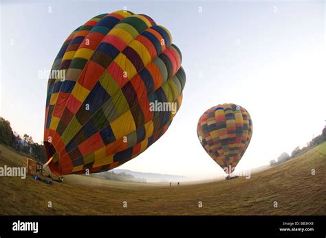 Magalies Hot Air Balloon Hi Res Stock Photography And Images Alamy