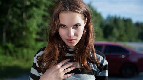 model, women, brunette, Diana Jam, face, brown eyes, striped tops