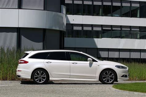 Ford Mondeo Kombi ST Line 2 0 EcoBoost 240 KM A6 Super Express