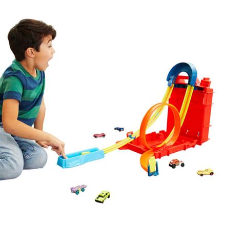 Hot Wheels Track Builder Unlimited Benzin Bidonu Akrobasi Seti HDX78