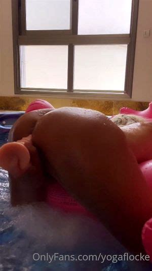 Watch Flex Blonde Mature Flexible Porn SpankBang