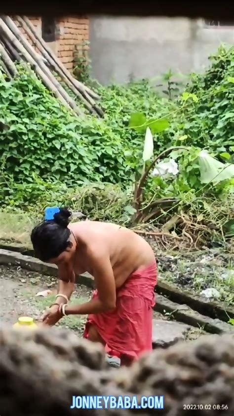 Capture Riverside Aunty Bathing Nude Hidden Video