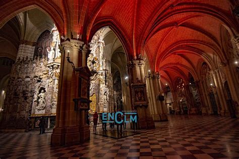 V Deo La Espectacular Catedral De Toledo En La Noche Enclm