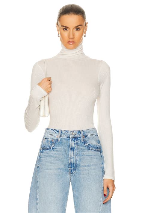 Enza Costa Silk Cashmere Rib Slim Long Sleeve Turtleneck Top In Chalk