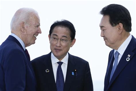 Fixation On Trilateral Military Cooperation With Us Japan Puts Korean