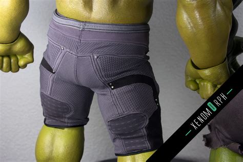 Hot Toys Hulk Deluxe Set Avengers AoU 1 6 MMS287 Video Review