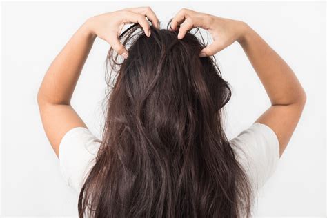 What Causes Scalp Scabs And How To Treat Them