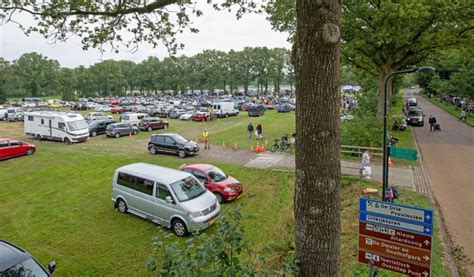 Impressie Vlooienmarkt Juli Bakkeveen Nl