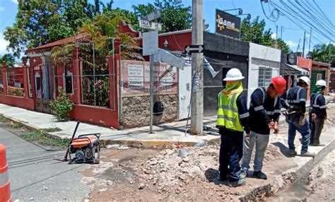 Atienden Fuga De Agua En La Colonia Montes De Am Noticias De Yucat N