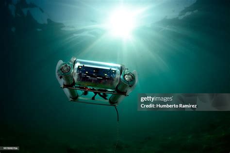 Underwater Rov High-Res Stock Photo - Getty Images