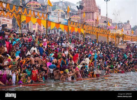 Pilgrims Bathing Dashashwamedh Ghat Ganga River Ganges Varanasi