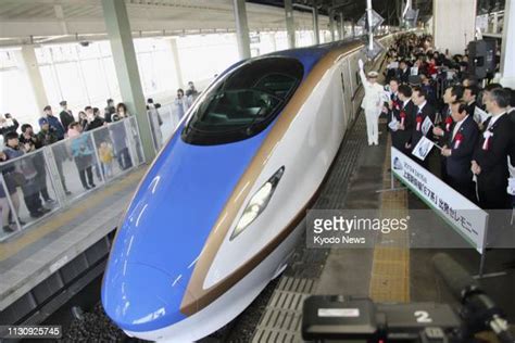 E7 Series Shinkansen Photos And Premium High Res Pictures Getty Images