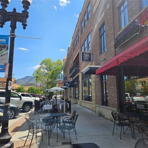 isabelle neely  instagram patio time  historic  street