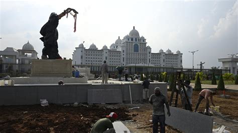 Brs Opposes Move To Instal Rajiv Gandhi Statue At Traffic Island