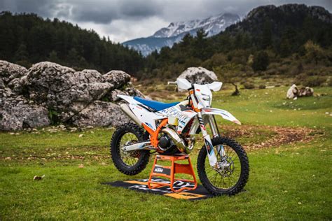 FIRST LOOK 2024 KTM SIX DAYS RANGE Transmoto