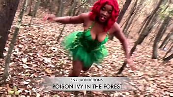 Nina Rivera Plays With Her Pussy In The Woods As Poison Ivy XVIDEOS