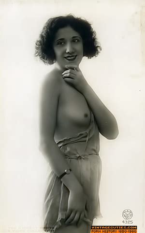 Playful And Sex Hungry Classic Porn Babes Exposing Their XXX Dessert