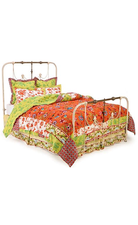 Kumala Rose Quilt Anthropologie