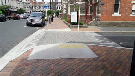 Uncontrolled and priority controlled intersections | Waka Kotahi NZ ...