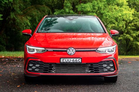 volkswagen golf gti review pricing  specs power speeds