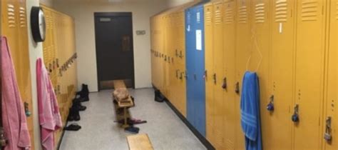 MAN STANDS NAKED In A GIRLS LOCKER ROOM At A High School No Problem VIDEO John Hawkins