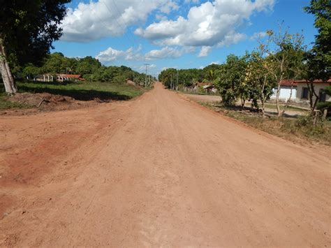 Prefeitura De Araguan Ma Investe Na Recupera O De Estradas Da Zona