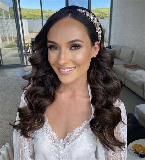 Bangin Blonde Hair Studio