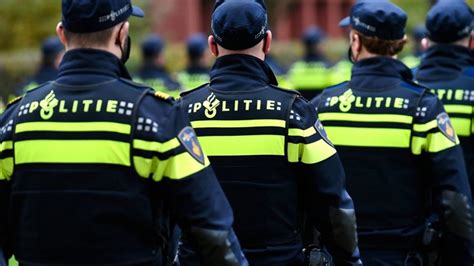 Politie Noord Nederland Blijft Worstelen Met Overschot Aan Agenten Nos