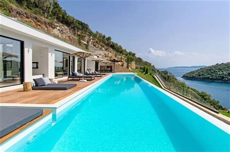 Villas in the Mediterranean with direct sea access | The Thinking Traveller