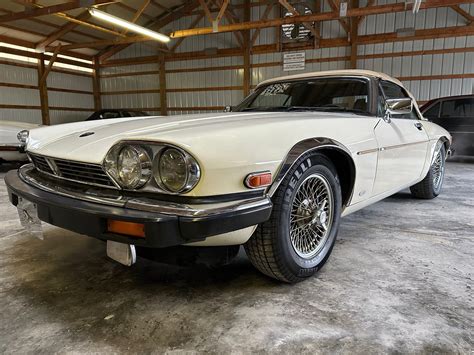 Top 55+ imagen 1988 jaguar xjs v12 specs - In.thptnganamst.edu.vn