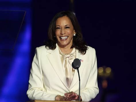 A New Kamala Harris Portrait Celebrates The Vice President As A Glass