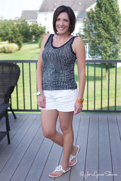 Fashion Over 40 Daily Mom Style 08 19 15 Jo Lynne Shane Summer