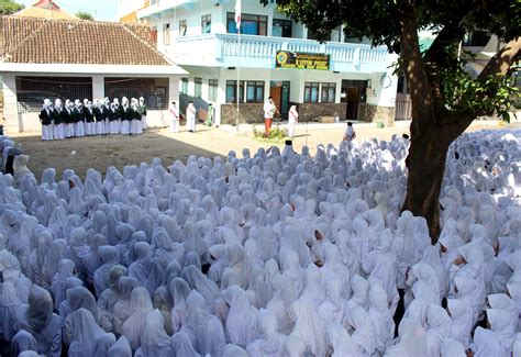 Apel Peringatan Hari Santri Nasional Yang Di Laksanakan Di Halaan