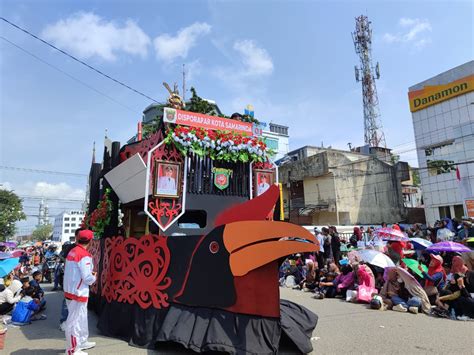 Pawai Pembangunan Dan Karnaval Budaya Berlangsung Meriah Wali Kota