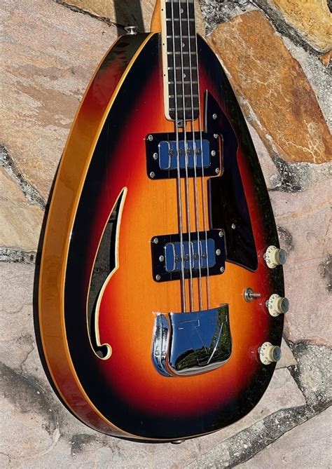 Vox Stinger Iv Bass 1968 Sunburst Finish Bass For Sale Guitarbroker