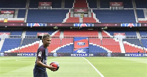 Neymar Debüt für Paris St Germain verschoben SALZBURG24