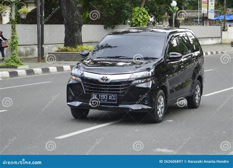 Toyota Avanza Type G Editorial Photography Image Of Sumatra