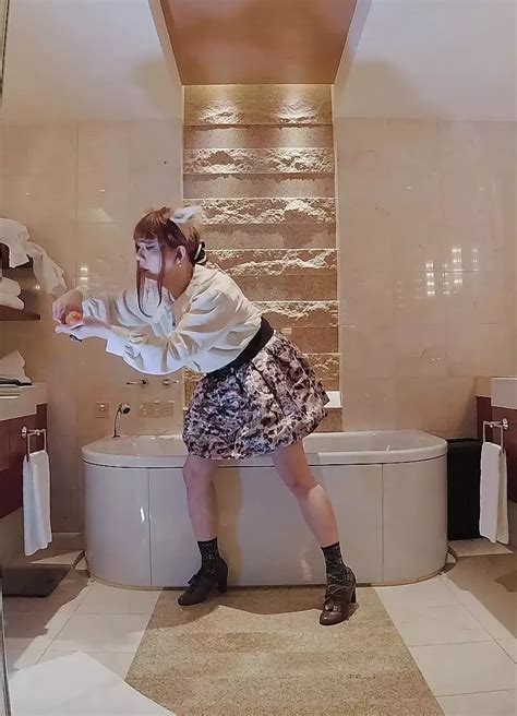Japanese Crossdresser With Rabbit Ear Cum In A Luxury Hotel Bathroom Cumdrop Shemale Porn