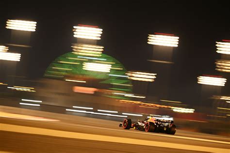 Checo Pérez starts 2023 on the right foot and dominates practice 1 of the Bahrain Grand Prix ...