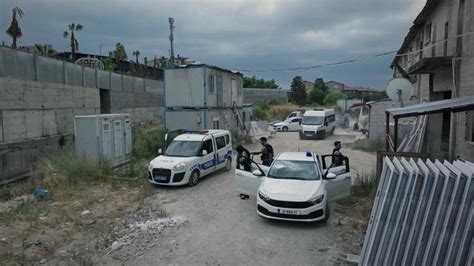 Arka Sokaklar efsanesi ekranlara geri döndü Rıza Baba öldü mü