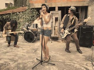 Habemus M Sica The Ramblers She S Always Naked